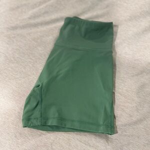 Alphalete Pulse Shorts - Green - Size S